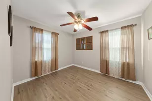 10128 Homestead Rd, Houston, TX 77016 - Photo 6