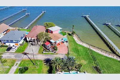1121 6th Street, San Leon, TX 77539 - Photo 2