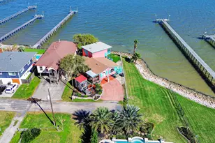 1121 6th St, San Leon, TX 77539 - Photo 2