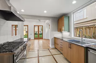 2409 Dorrington St, Houston, TX 77030 - Photo 16