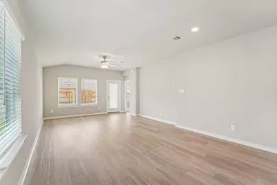 29130 Farmhouse Estates Drive, Waller, TX 77484 - Photo 4