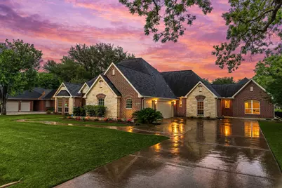 5234 Weston Drive, Fulshear, TX 77441 - Photo 2