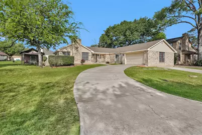 6878 Kingston Cove Lane, Willis, TX 77318 - Photo 4