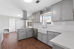 7215 Ridge Oak Dr, Houston, TX 77088 - Photo 22