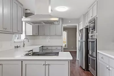 7215 Ridge Oak Drive, Houston, TX 77088 - Photo 20