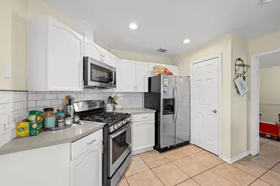 4106 Rocky Bend Drive, Sugar Land, TX 77479 - Photo 18