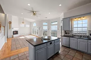 1315 Edwards Dr, Dickinson, TX 77539 - Photo 12