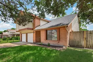 1818 Foxlake Dr, Houston, TX 77084 - Photo 2