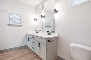 9920 Dipping Woods St, Houston, TX 77076 - Photo 10