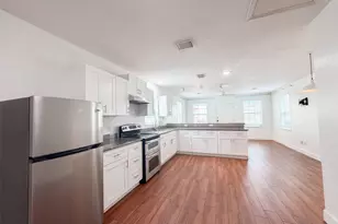 2819 Avenue K, Galveston, TX 77550 - Photo 2