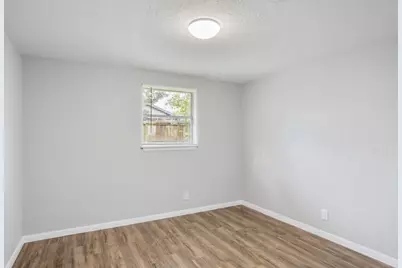 3114 Carolyn Street, Bacliff, TX 77518 - Photo 10