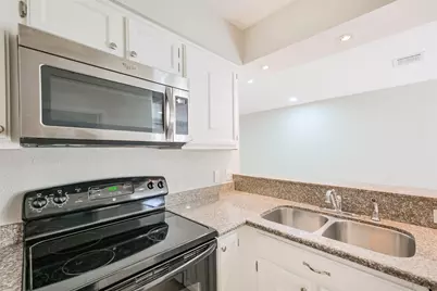 2507 Bering Drive #9, Houston, TX 77057 - Photo 8