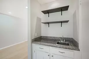 2507 Bering Dr, Houston, TX 77057 - Photo 10