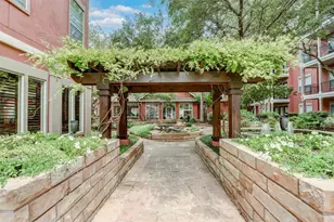 2400 McCue Rd, Houston, TX 77056 - Photo 34