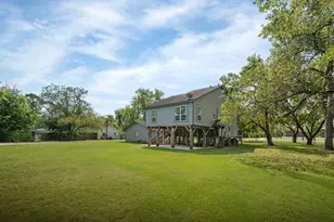 7829 James Dr, Pearland, TX 77584 - Photo 4