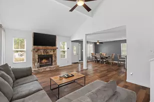 7829 James Dr, Pearland, TX 77584 - Photo 8