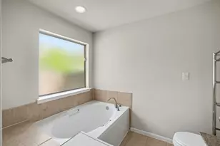 256 Kellyn Ct, Conroe, TX 77306 - Photo 14