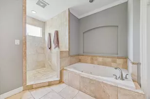 938 Columbia St, Houston, TX 77008 - Photo 6