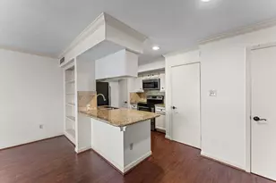 2800 Jeanetta St, Houston, TX 77063 - Photo 2