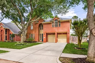 4030 Harwood Dr, Sugar Land, TX 77479 - Photo 2