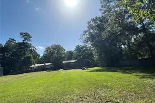 20615 Lazy Creek Dr, New Caney, TX 77357 - Photo 18