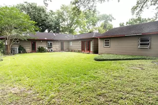 5564 Aspen St, Bellaire, TX 77401 - Photo 28
