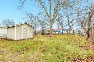 2019 N Ave H Street N, Freeport, TX 77541 - Photo 16