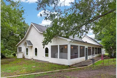 550 N Commerce Street, Lovelady, TX 75851 - Photo 34