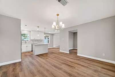 9723 Ebb Street, Houston, TX 77089 - Photo 6