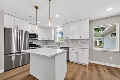 9723 Ebb Street, Houston, TX 77089 - Photo 2