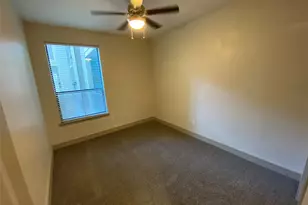 1800 St Joseph Pkwy, Houston, TX 77003 - Photo 10