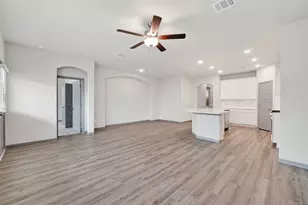 2119 Spring Hollow Dr, Baytown, TX 77521 - Photo 18
