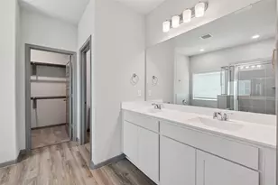 2119 Spring Hollow Dr, Baytown, TX 77521 - Photo 22