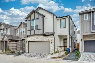 3011 Valley Peak Dr, Houston, TX 77063 - Photo 2