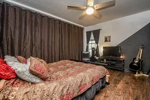 8814 Chelsworth Dr, Houston, TX 77083 - Photo 16