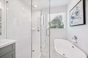 1824 W Tidwell Rd, Houston, TX 77091 - Photo 28