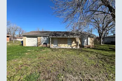 224 Stuart Street, Clute, TX 77531 - Photo 2