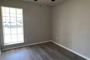 224 Stuart St, Clute, TX 77531 - Photo 16