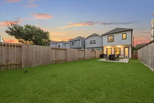 334 W 26th St, Houston, TX 77008 - Photo 24