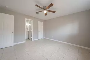 8714 Valley Flag Dr, Houston, TX 77078 - Photo 16
