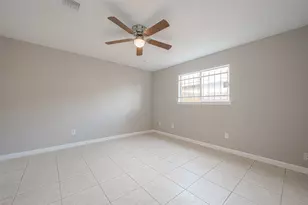 8714 Valley Flag Dr, Houston, TX 77078 - Photo 14