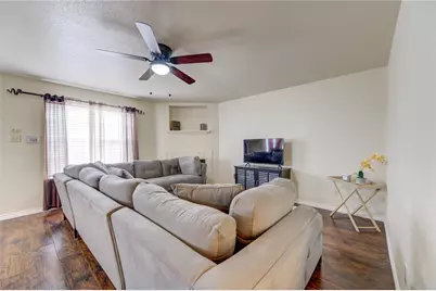 8245 Creekbend Drive, Houston, TX 77071 - Photo 10
