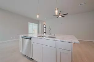 8917 Grovner Pl, Houston, TX 77055 - Photo 8