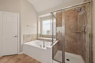 6031 Oxford Lake Dr, Rosenberg, TX 77471 - Photo 18