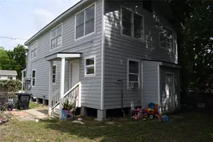 307 S 79th St, Houston, TX 77012 - Photo 10