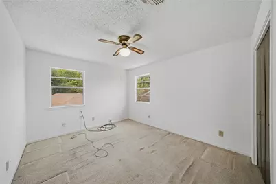 12358 Gainsborough Drive, Houston, TX 77031 - Photo 16