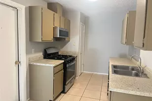 13643 Vickston Ln, Houston, TX 77014 - Photo 8