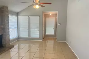 13643 Vickston Ln, Houston, TX 77014 - Photo 4