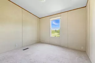 128 Hill Top Ln, Huntsville, TX 77320 - Photo 18