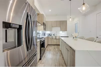 5839 Dolores Street, Houston, TX 77057 - Photo 10